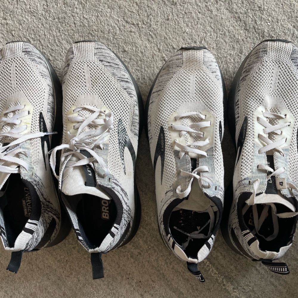 Womens Brooks Levitate 4.0- 2 pairs